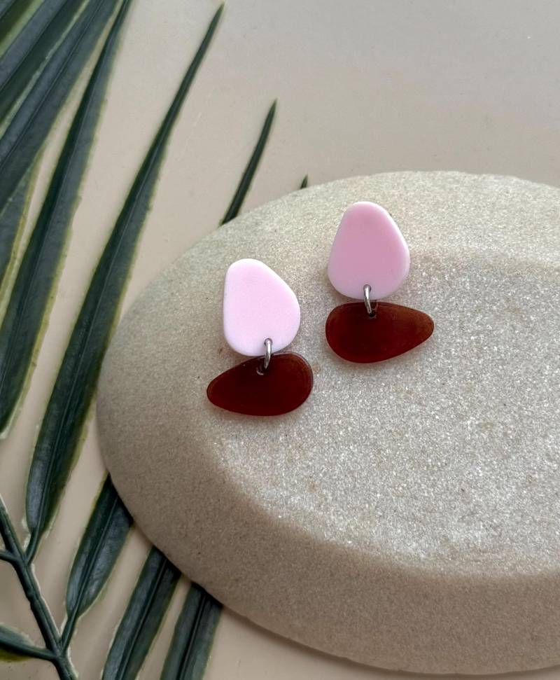 Kleine Rosa Braune Ohrringe Mit Acetat Ohrstecker/Bunte Kunststoff in Rosa Schildpatt Muster Geschenk Für Freundin von birdsofparadiseDE
