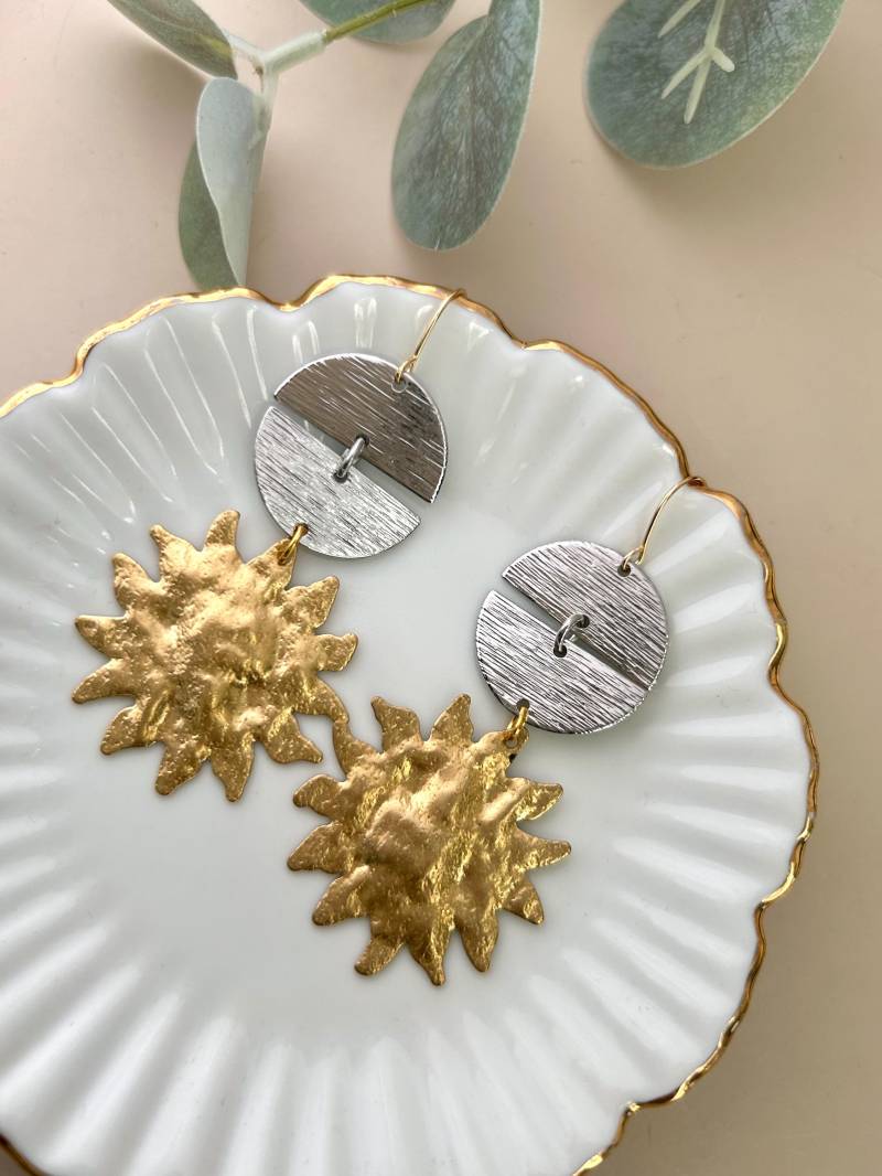 Lange Boho Hängeohrringe Mit Sonnen Und Mond Anhänger in Silber Gold/Schmuck Sonne Statement Ohrringe von birdsofparadiseDE