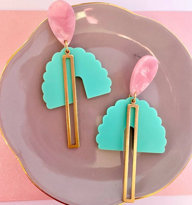 Lange Hängeohrringe/Rosa Türkis Acetat Ohrring Bunter Statement Ohrschmuck Ohrstecker Mit Anhänger Gold Geschenk Freundin Lange Hängeohrringe/Rosa Türkis Acetat Ohrring Bunter Statement Ohrschmuck Ohrstecker Mit Anhänger Gold Geschenk Freundin von birdsofparadiseDE