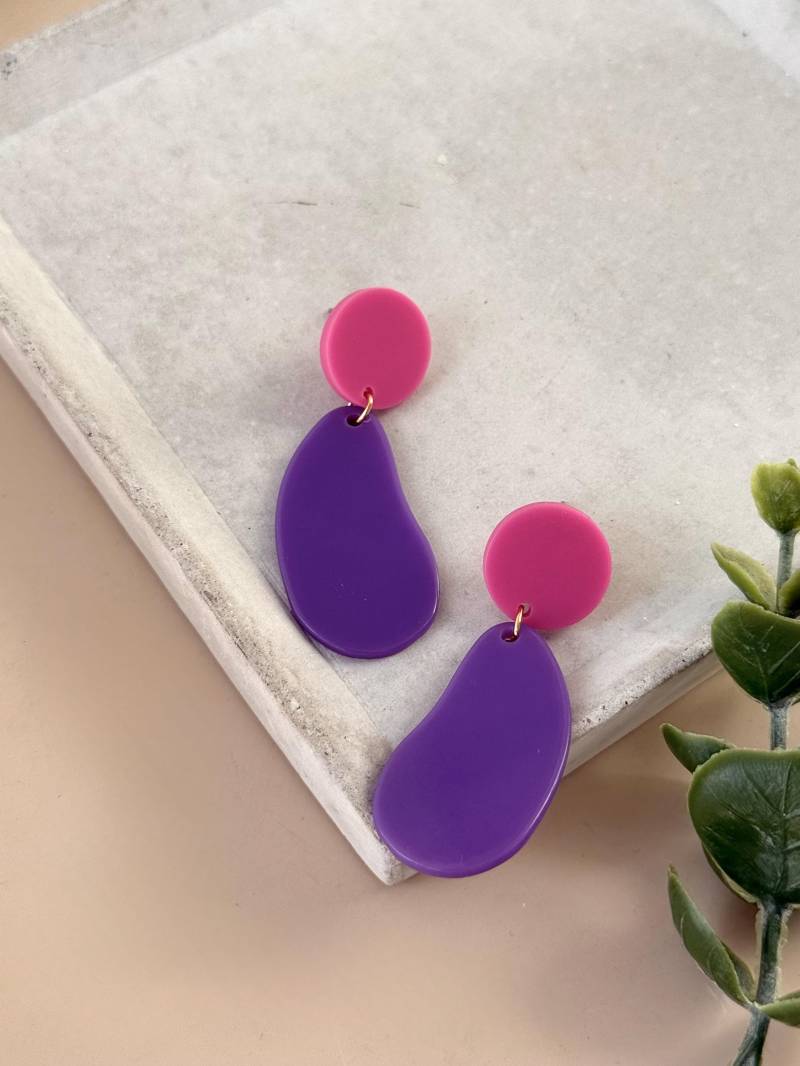 Lila Statement Ohrringe Aus Acryl Und Rosa Ohrstecker/Color Blocking Schmuck Lila Geschenk Für Freundin von birdsofparadiseDE
