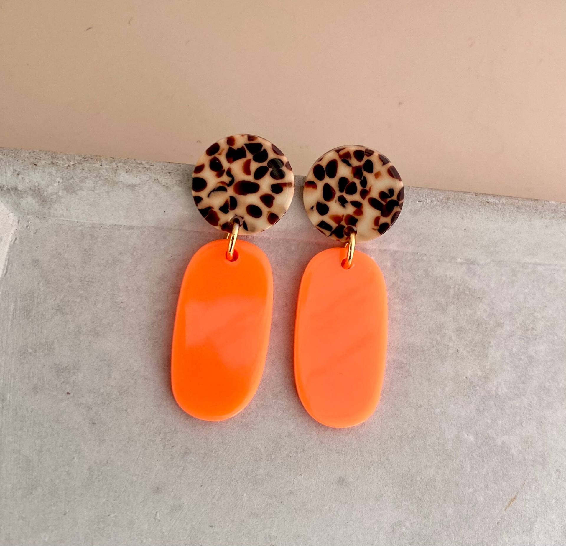 Neon Ohrringe in Orange Mit Gepunkteten Ohrstecker/Bunte Acryl Auffällige Color Block Statement Geschenk Neon Ohrringe in Orange Mit Gepunkteten Ohrstecker/Bunte Acryl Auffällige Color Block Statement Geschenk von birdsofparadiseDE