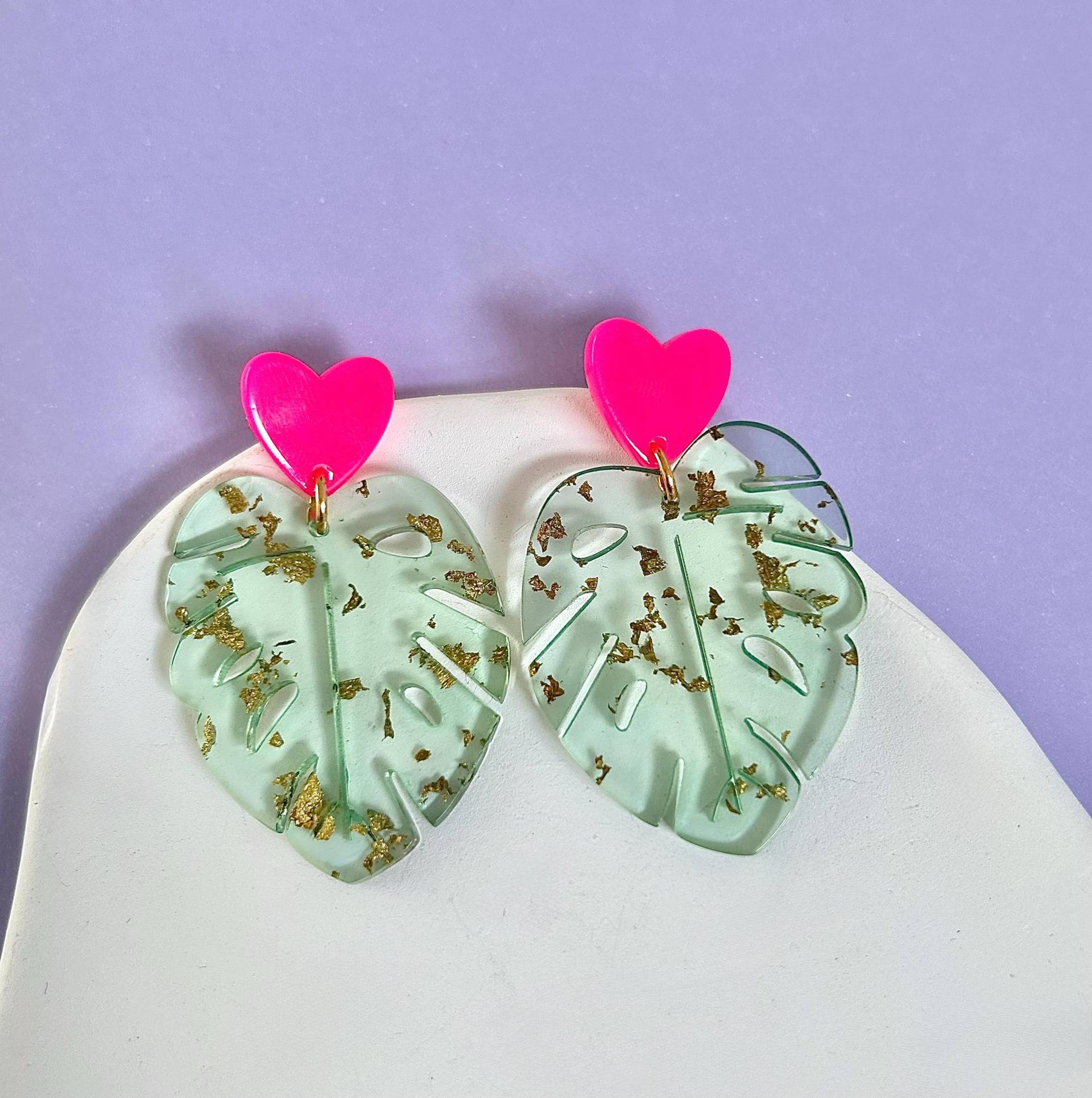 Neon Pinke Acryl Ohrstecker Mit Monstera Blatt Anhänger in Gold/Color Block Statement Ohrringe Grüne Geschenk Schmuck Neon Pinke Acryl Ohrstecker Mit Monstera Blatt Anhänger in Gold/Color Block Statement Ohrringe Grüne Geschenk Schmuck von birdsofparadiseDE
