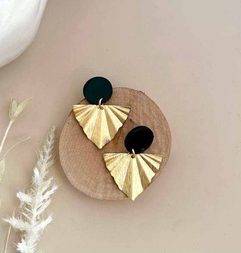 Ohrring Mit Gold Anhänger/Schwarze Ohrstecker Aus Acryl Dreieckigen Messing Statement Geschenk Für Freundin Ohrring Mit Gold Anhänger/Schwarze Ohrstecker Aus Acryl Dreieckigen Messing Statement Geschenk Für Freundin von birdsofparadiseDE