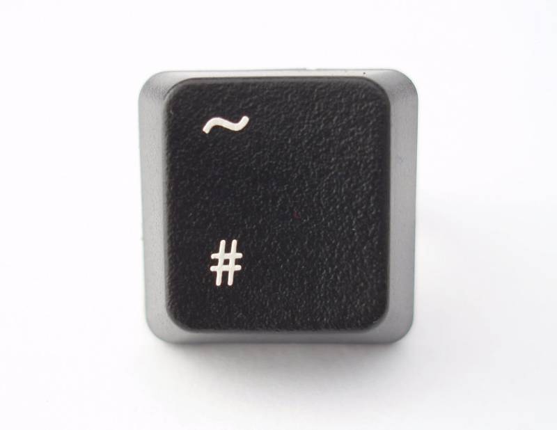 Hashtag Ring # Handgefertigt Von Einem Computer-Tastatur-Taste Recycling Hochmoderne von bitsandbadges