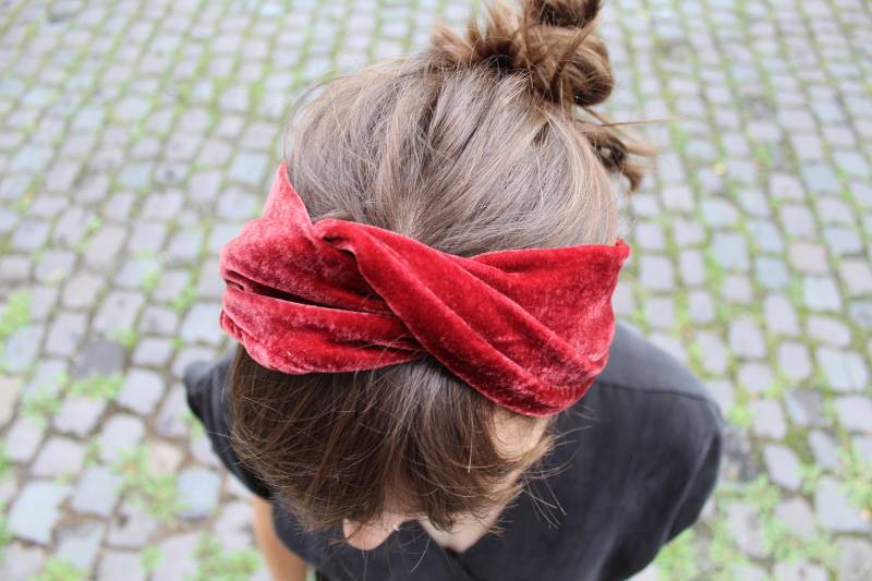 Samthaarband Zum Selber Knoten Hellrot Von Blåbär Handmade von blabarhandmade