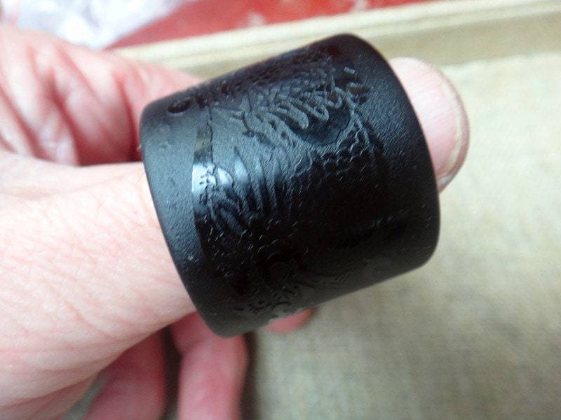 23, 6mm Natur Obsidian Geschnitzte Drachen Daumen Ringe | Größe Us 14 von blackbeaded