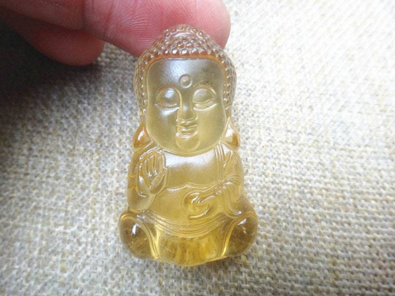 Gelbe Kristall Anhänger Baby Buddha Amulett Gelbe Kristall Anhänger Baby Buddha Amulett von blackbeaded