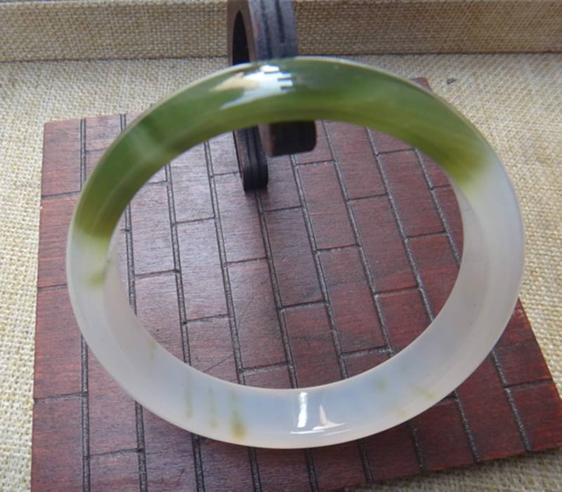 Natürliche Achat Armband | Innendurchmesser 64.3mm | Id 2.53 ZollGeeignet Für 8 Zoll Handgelenke von blackbeaded