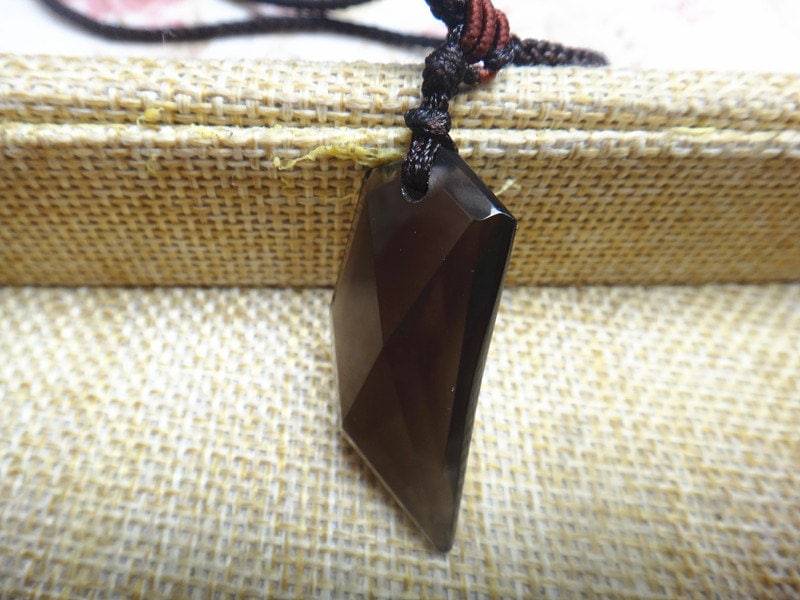 Natürliche Eis Arten Von Obsidian Anhänger Wolf Zahn Natürliche Eis Arten Von Obsidian Anhänger Wolf Zahn von blackbeaded
