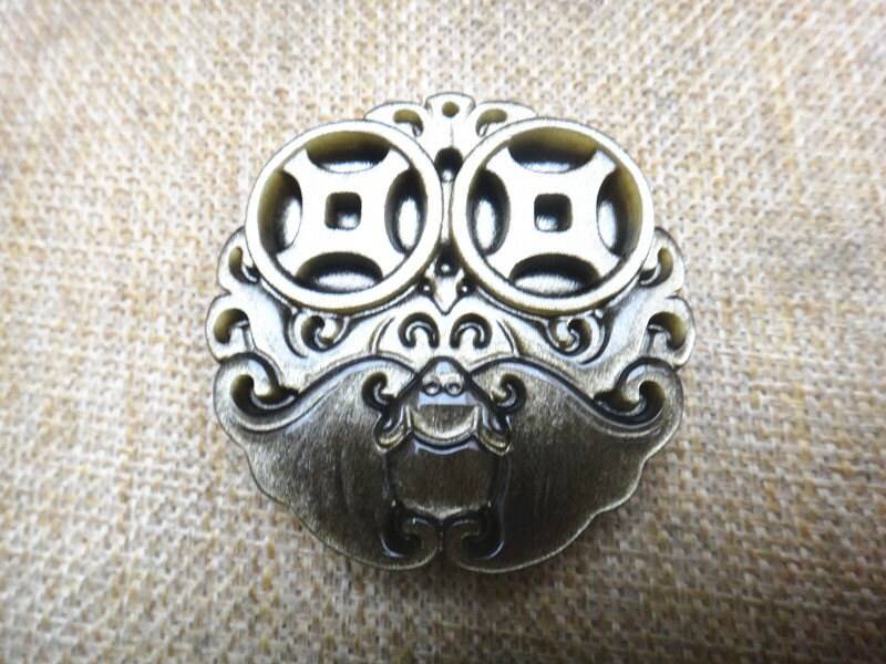 Natürliche Gold Obsidian Anhänger Fledermaus Glücksbringer Natürliche Gold Obsidian Anhänger Fledermaus Glücksbringer von blackbeaded