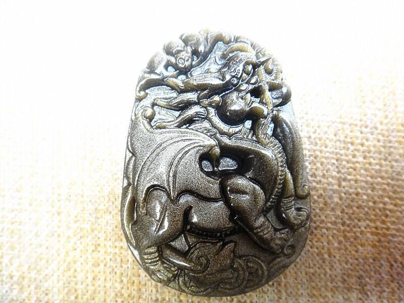 Natürliche Gold Obsidian "Drachen" Anhänger Amulett Natürliche Gold Obsidian "Drachen" Anhänger Amulett von blackbeaded