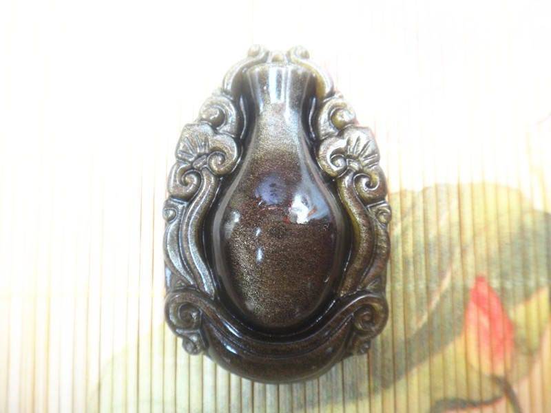 Natürliche Gold Obsidian Wunschbild Wassermann Vase Anhänger Natürliche Gold Obsidian Wunschbild Wassermann Vase Anhänger von blackbeaded