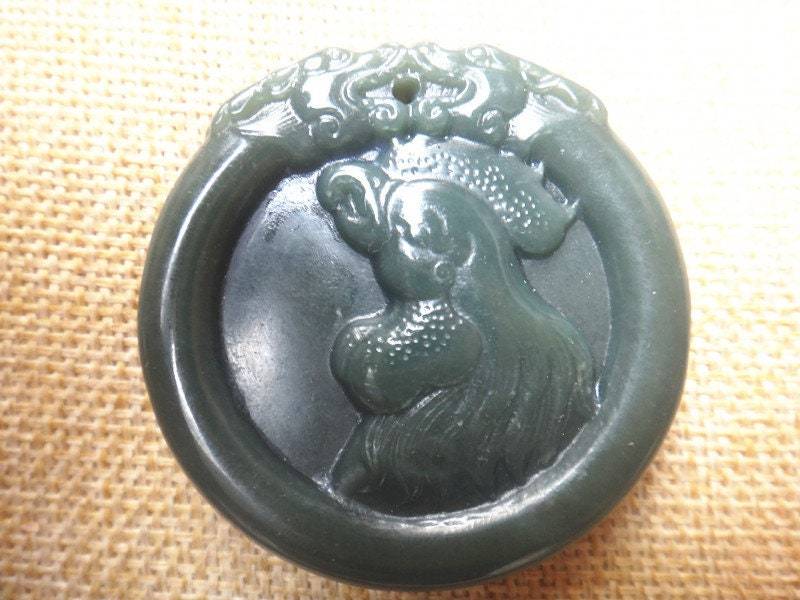 Natürliche Grüne Jade Anhänger Huhn Glücksbringer Hahn Natürliche Grüne Jade Anhänger Huhn Glücksbringer Hahn von blackbeaded