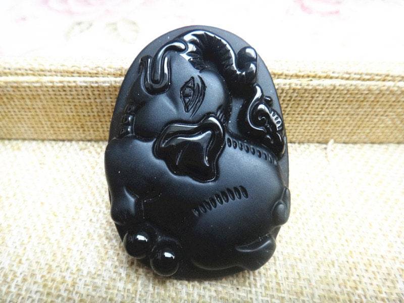 Natürliche Obsidian Asia Elefant Anhänger Geschnitzt Viel Glück Natürliche Obsidian Asia Elefant Anhänger Geschnitzt Viel Glück von blackbeaded