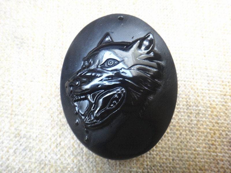 Natürliche Obsidian Wolf Totem Anhänger Natürliche Obsidian Wolf Totem Anhänger von blackbeaded
