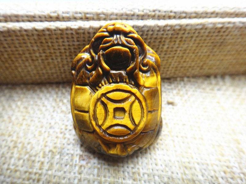 Natürliche Tigerauge Anhänger Drachen Schildkröte Amulett Natürliche Tigerauge Anhänger Drachen Schildkröte Amulett von blackbeaded
