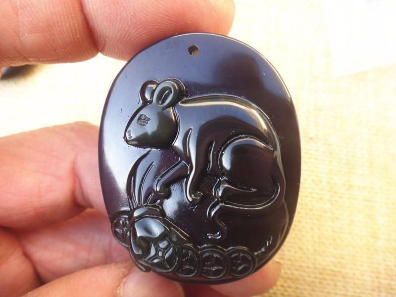 Natürlichem Eis Arten Regenbogen Obsidian Anhänger Ratte Maskottchen Natürlichem Eis Arten Regenbogen Obsidian Anhänger Ratte Maskottchen von blackbeaded
