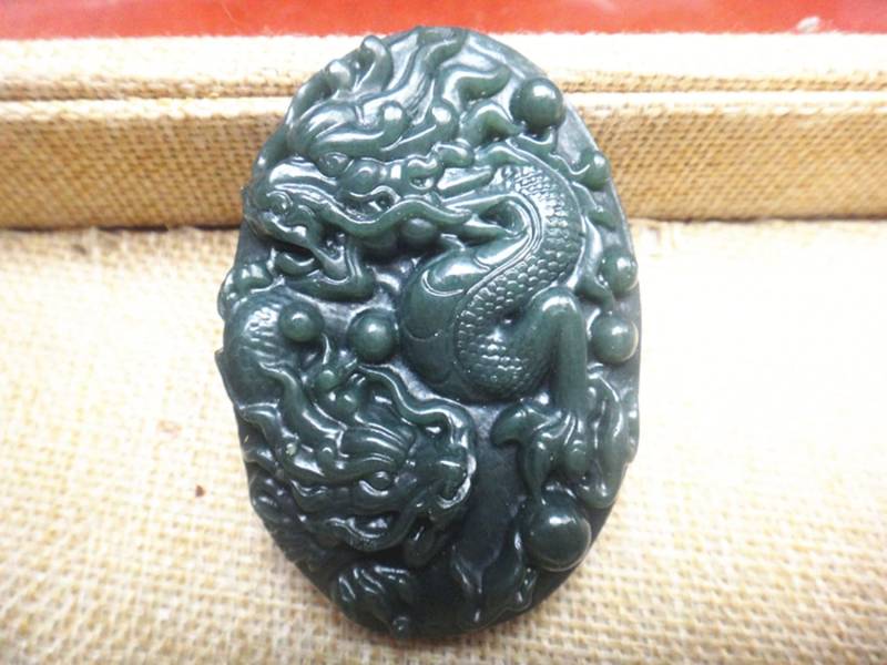 Natürlicher Grüner Jade Anhänger +Drachen Glücksbringer+ Natürlicher Grüner Jade Anhänger +Drachen Glücksbringer+ von blackbeaded