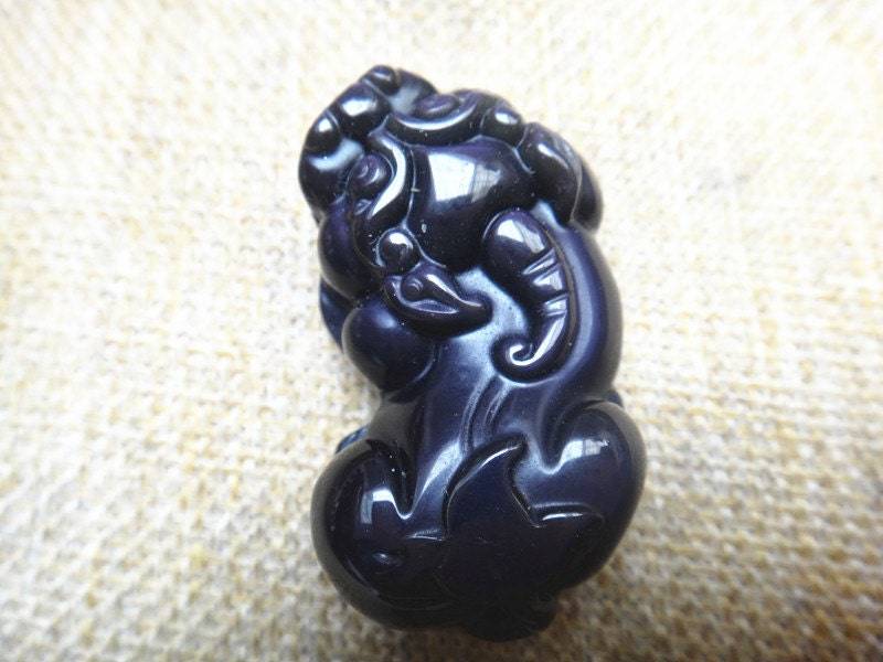 Natureis Art Regenbogen Obsidian Anhänger Pi Yao Natureis Art Regenbogen Obsidian Anhänger Pi Yao von blackbeaded