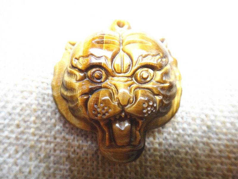 Tigeraugenanhänger Tigerauge Kopf Maskottchen Tigeraugenanhänger Tigerauge Kopf Maskottchen von blackbeaded
