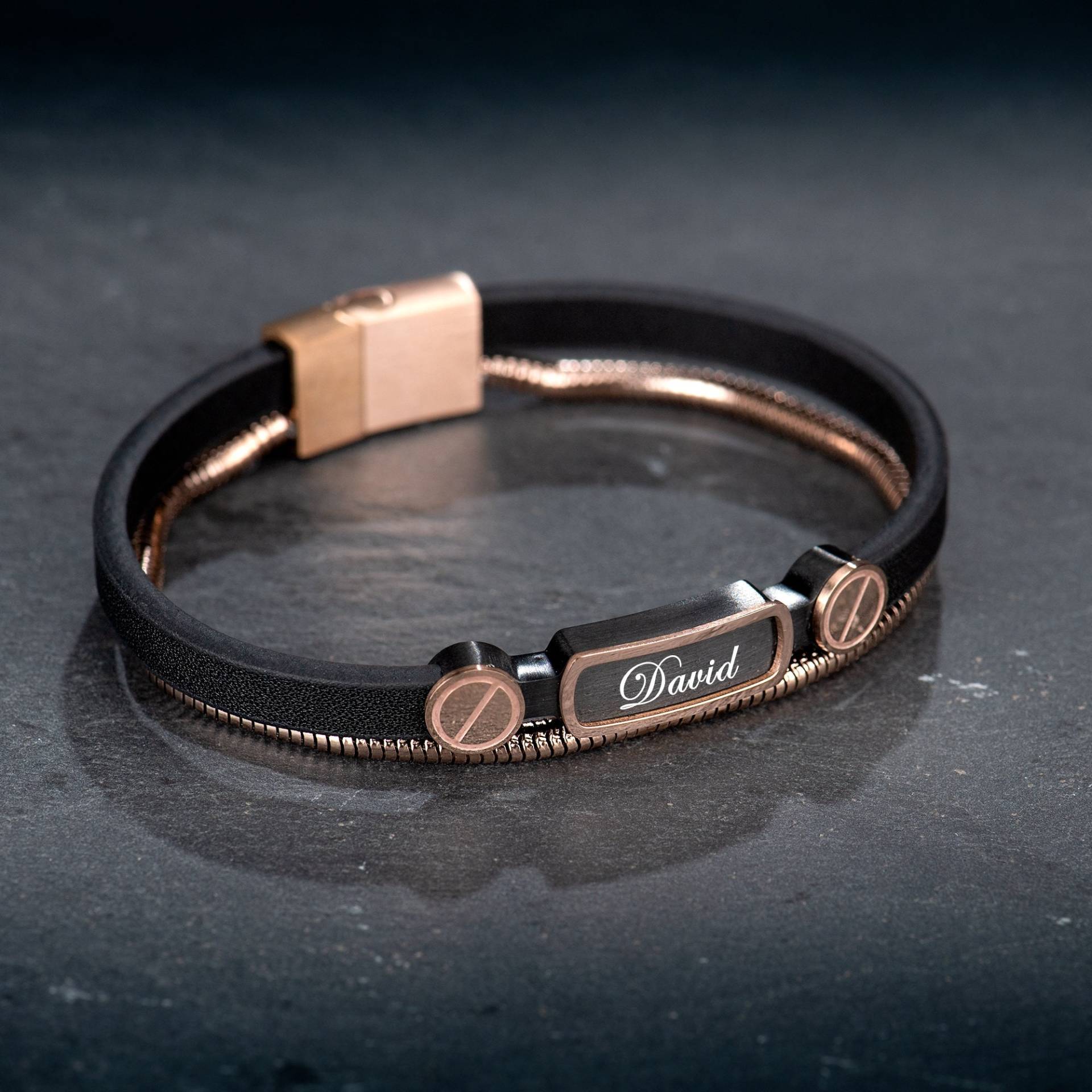 Namensarmband, Geschenkideen Für Männer, Echtes Lederarmband, Personalisiertes Armband, Benutzerdefiniertes Logo Und Edelstahlarmband von blackeagledesgn