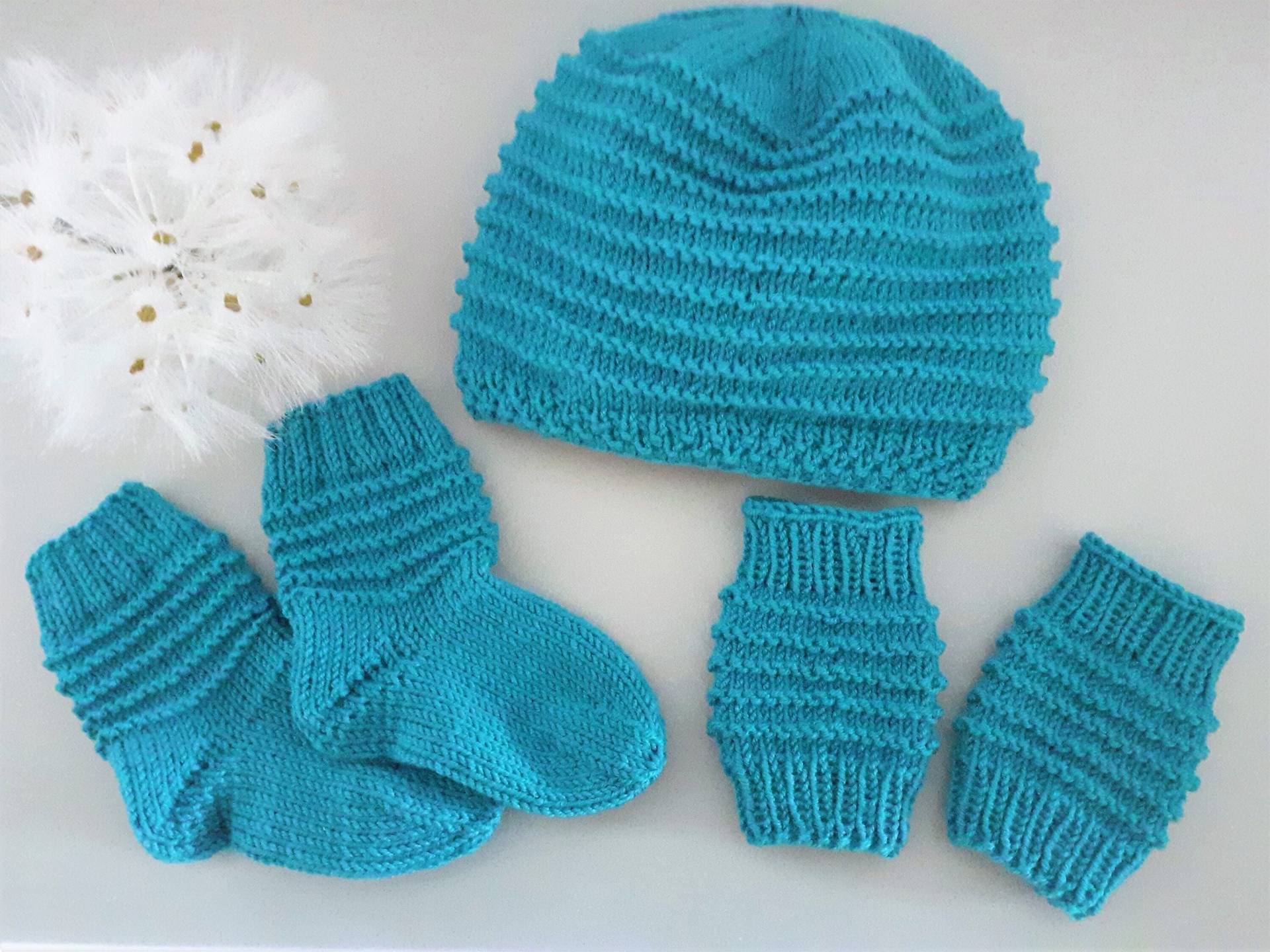Mütze Handstulpen Und Söckchen Fürs Baby Als Set, Oder Einzeln Bestellbar - Türkisfarben Handgestrickt #746 1-4 von blamuesHandarbeiten