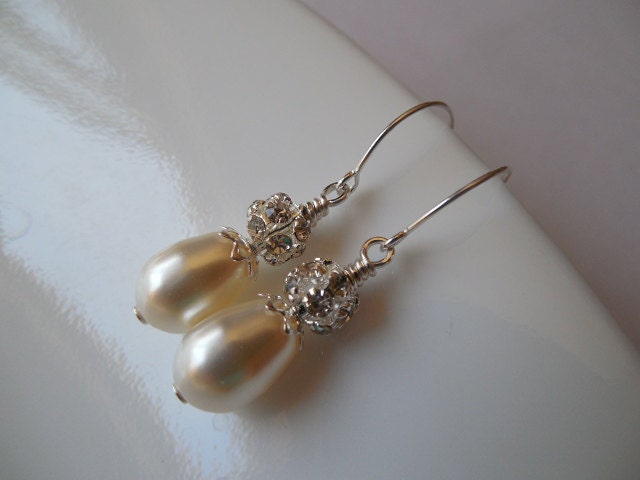 Braut Ohrringe, Strass Crystal Und Perlen Vintage-Stil Weddng Schmuck von blissbridal1