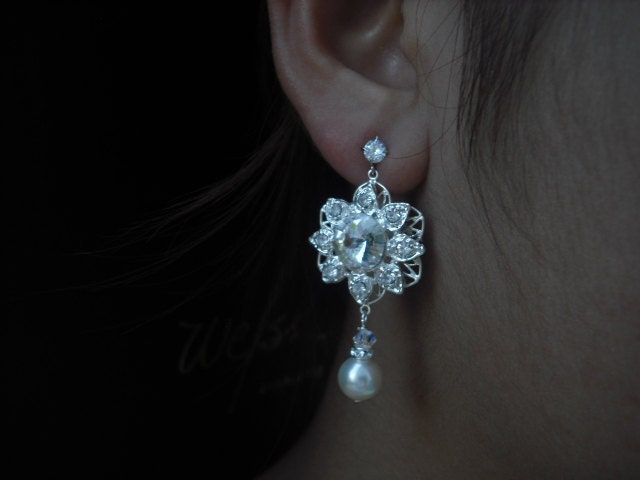 Ella, Braut Ohrringe, Lange Strass Crystal Und Perlen Art-Deco Vintage-Stil Weddng Schmuck von blissbridal1