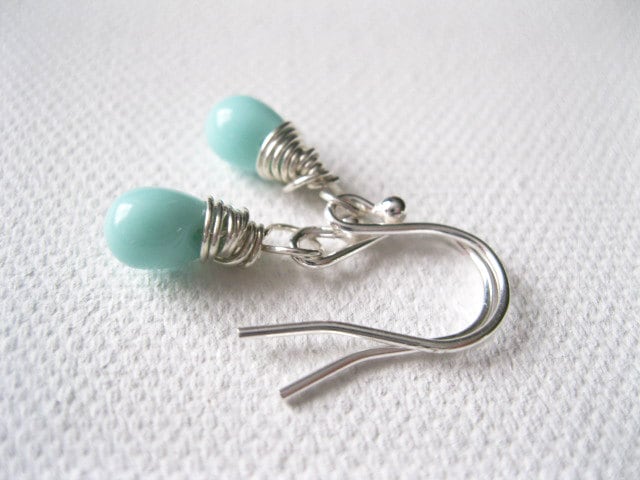 Mint Teardrop Ohrringe Sterling Silber Draht Wrapped Brioletten von blossomingsilver