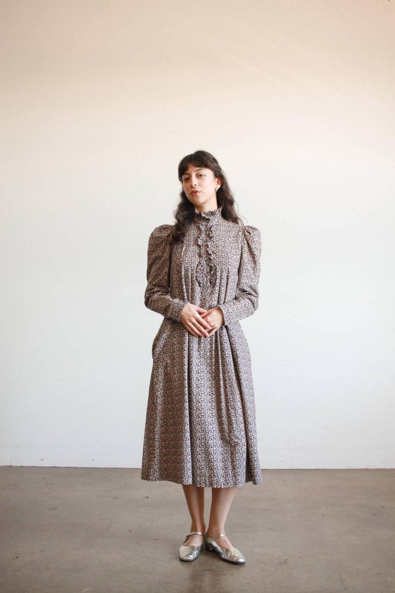 1980Er Jahre Laura Ashley Calico Print Baumwoll Kleid 1980Er Jahre Laura Ashley Calico Print Baumwoll Kleid von blossomvintageshop