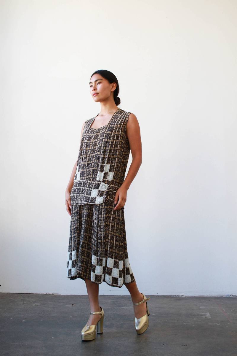 Vintage 1920Er Jahre Kariertes Perlen-Seiden-Flapper-Kleid Vintage 1920Er Jahre Kariertes Perlen-Seiden-Flapper-Kleid von blossomvintageshop