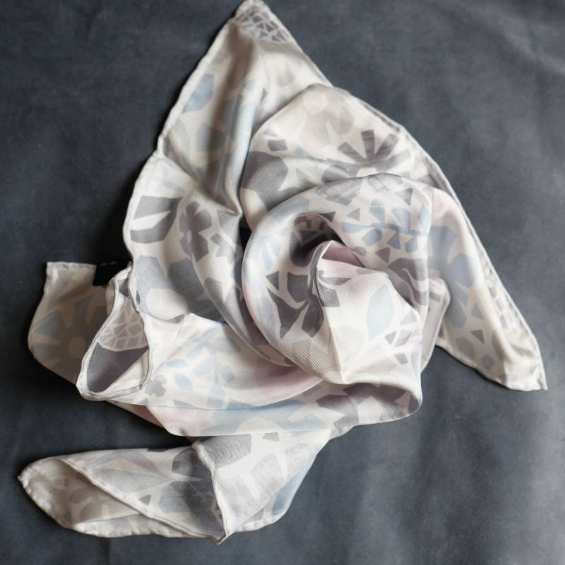 Vintage 80Er Jahre Floral Seidentuch Pastell Cottagecore Kopftuch von blubirdvintagelove