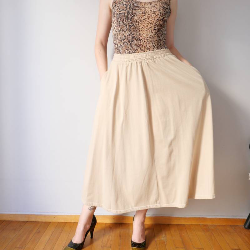 Vintage Weiche Baumwolle Sand Beige Basic Romantisch A-Linie Rock Kapsel Cottage Core Größe M/L von blubirdvintagelove