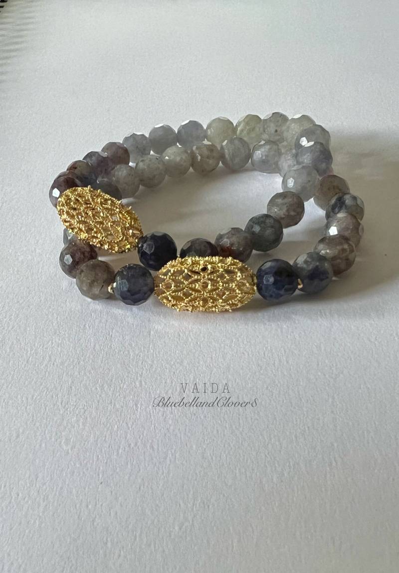 Iolith Gold Armband | Wassersaphir Iolithschmuck Stapelarmband Cordierit Wasser-Saphir-Schmuck von bluebellandclover8