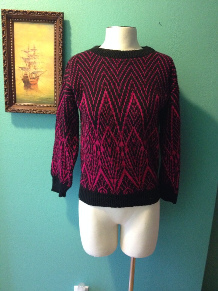 Vtg Chevron Pullover/Hot Pink Und Black Fett von bluebirdklassics