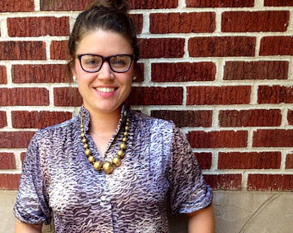 Vtg-Lila Brushstroke Print-Bluse/Randon Größe L Nehru Kragen Taste Abstract Drucken von bluebirdklassics