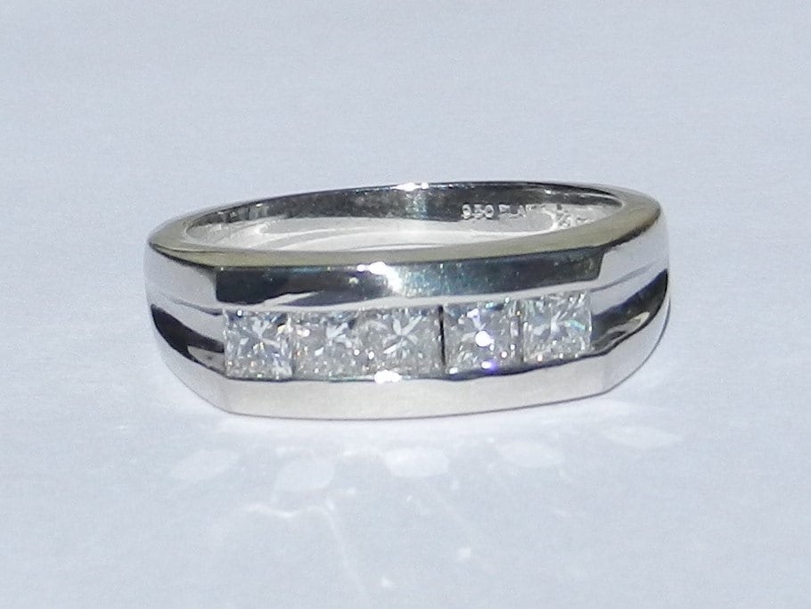 Herren 1.00 Karat Fünf Stein Diamant Ring Platin Band von bluefirejewelry