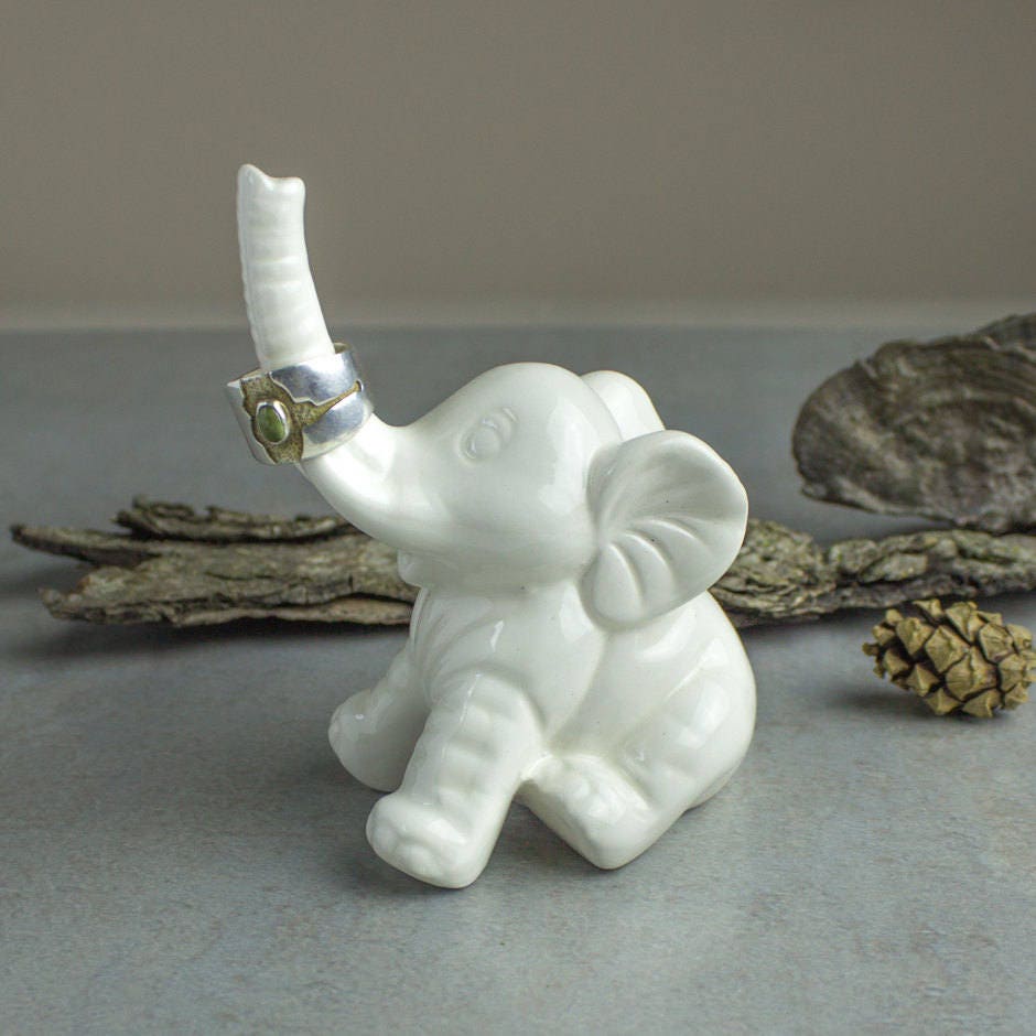 Elefant Ringhalter, Glücklicher Weißer Elefant, Keramikschmuck Keramik Dekor, Weihnachtsgeschenke, Einzigartig Nett, Geschenk Für Sie Elefant Ringhalter, Glücklicher Weißer Elefant, Keramikschmuck Keramik Dekor, Weihnachtsgeschenke, Einzigartig Nett, Geschenk Für Sie von blueroompottery