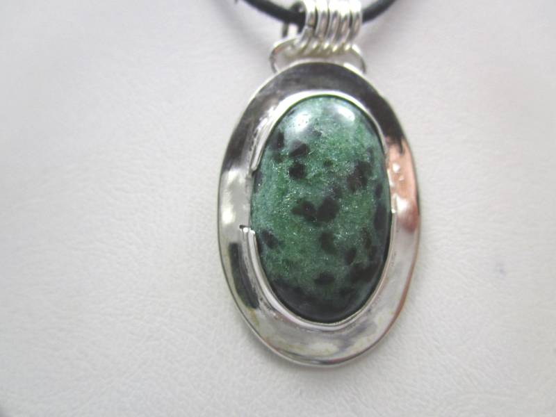 Zoisit Anhänger Mit Silber-K63 Zoisit Anhänger Mit Silber-K63 von blueskymargrit