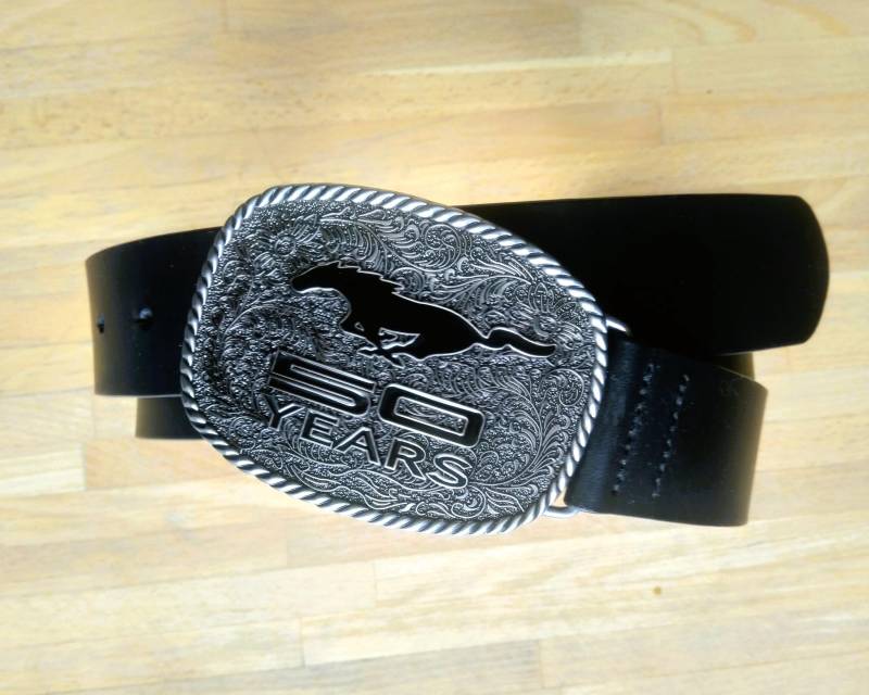Mustang 50 Jahre Schwarzer Ledergürtel von blukaetleathercraft