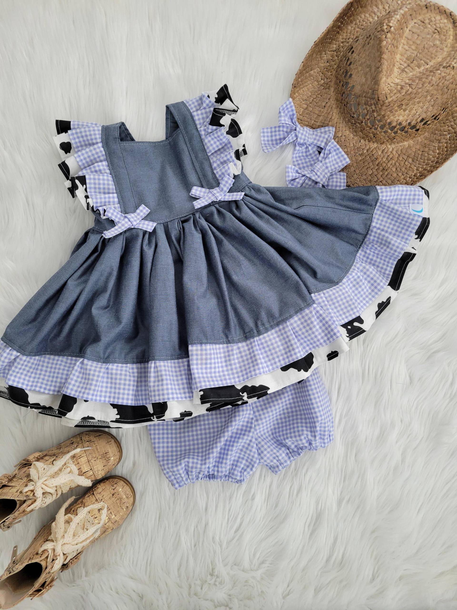 Mädchen Kuh Kleid, Baby Geburtstag Outfit, Moo Ich Bin Zwei, Kleinkind Bauernhof Outfit von blumoondesign