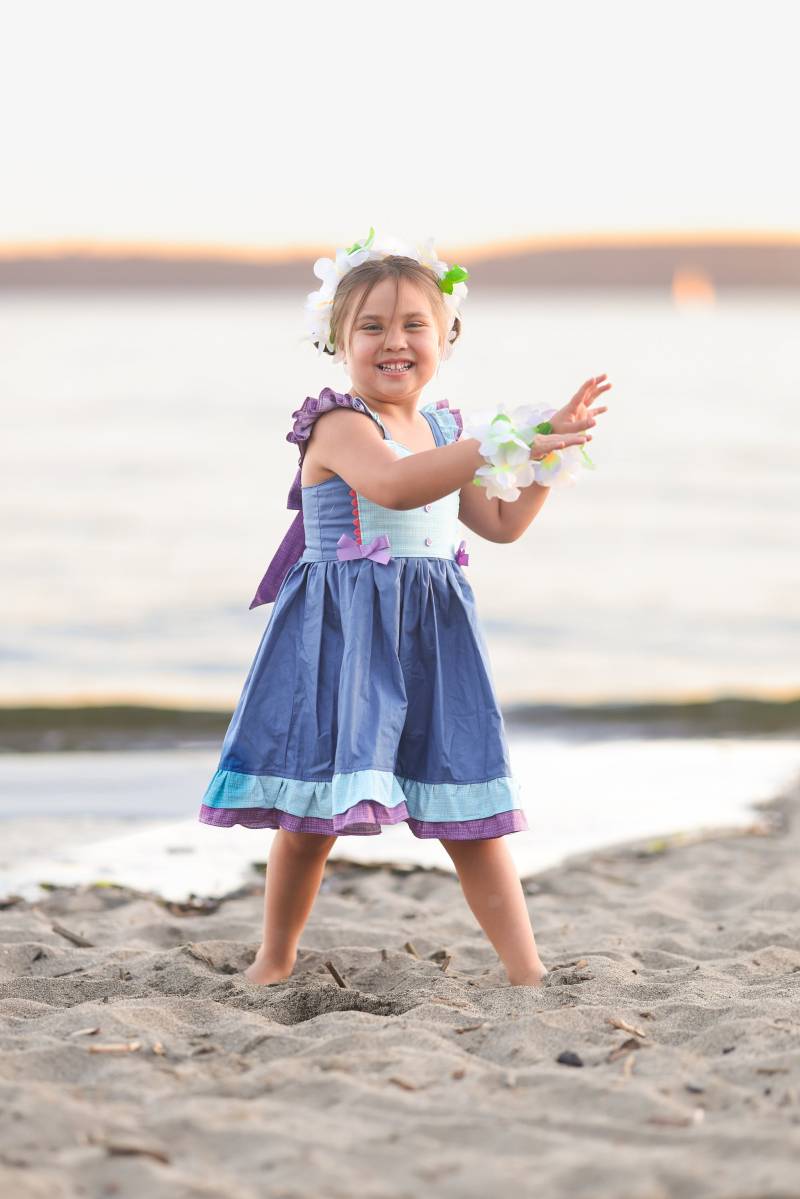 Mädchen Stitch Kleid, Inspiriert Lilo Und Stitch, Polynesian Ohana Süßes von blumoondesign