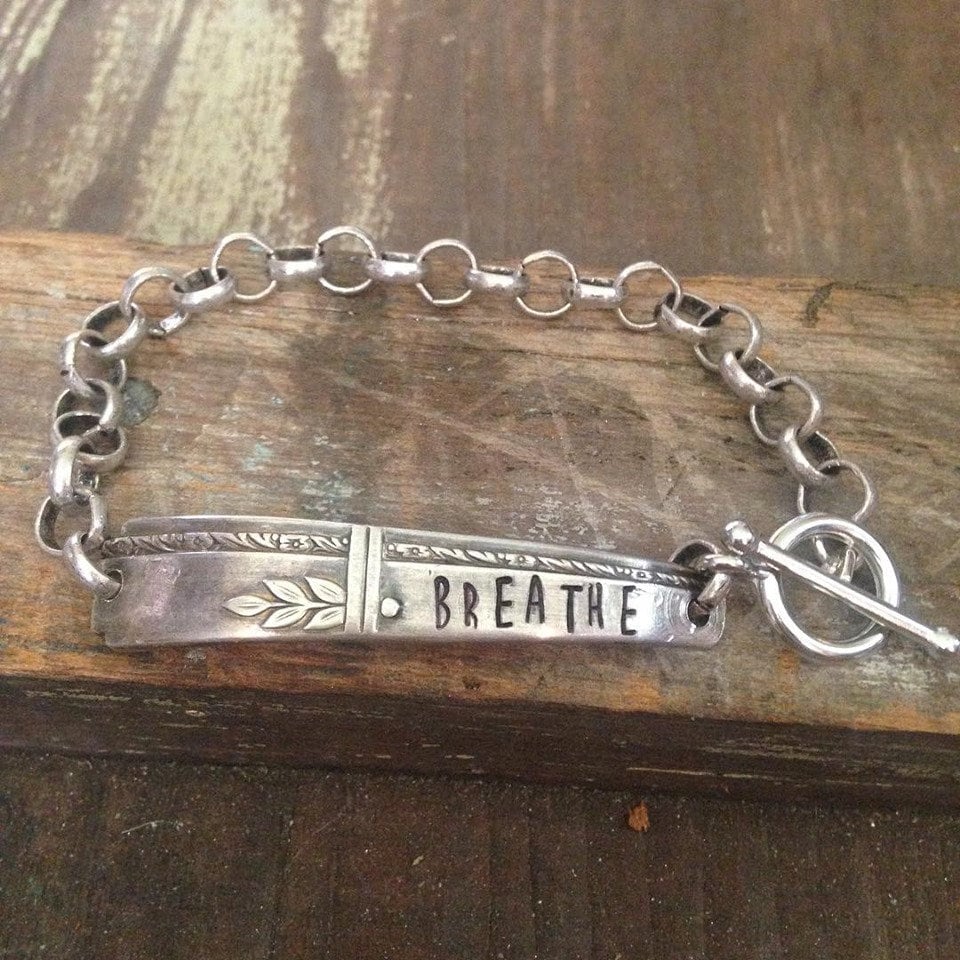 Atmen Sie Armband Manschette, Nur Atmen Besteck Manschette Atmen Sie Armband Manschette, Nur Atmen Besteck Manschette von bohemiansoulshine