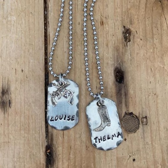 Thelma Und Louise Best Friends Gestempelt Halsketten, Gestempelte Dog Tag Halskette, Bff Halskette Thelma Und Louise Best Friends Gestempelt Halsketten, Gestempelte Dog Tag Halskette, Bff Halskette von bohemiansoulshine
