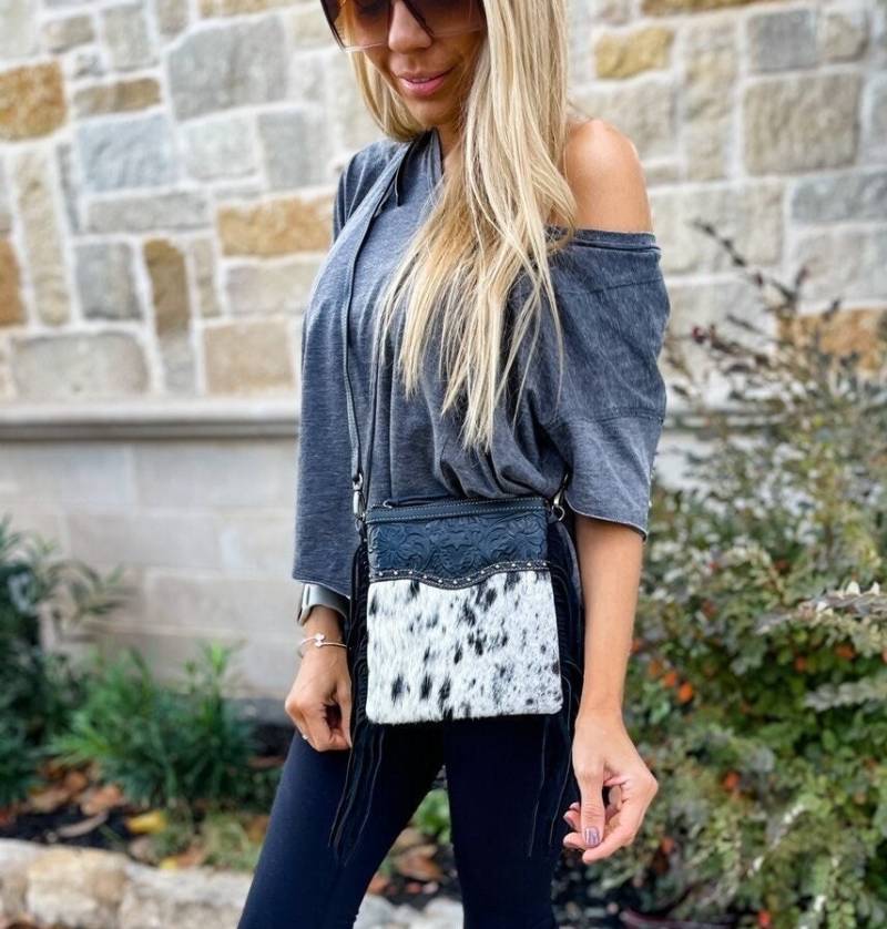 Blumen Werkzeug Crossbody Geldbörse Western Echtes Blumen - Punzierte Fransen Leder Rindsleder Crossbody Messenger Fringe Tasche Rodeo von bohoranchshop