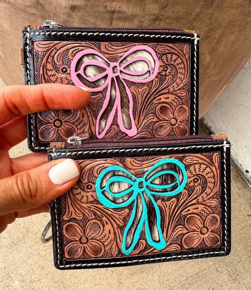 Cowboyhut/Bow Schlüsselanhänger - Braune Geldbörse | Echtes Haar Auf Rindsleder Kreditkarte Bargeld Halter Münze Beutel Geschenke Für Sie Ihn von bohoranchshop