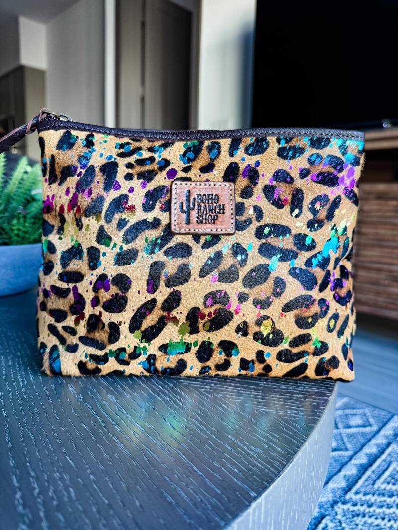 Cowhide Makeup Bag Echthaar Hair On Schminktasche Reisen Kulturbeutel Western Rasur Kosmetik von bohoranchshop