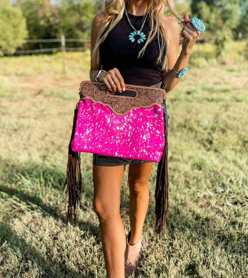 Die Maggie - Spitz Zulaufenden Verdeckten Tragen Rindsleder Crossbody Rosa Silber Brillen | Western Fransen Quaste Clutch Messenger Fringe Geldbörse von bohoranchshop