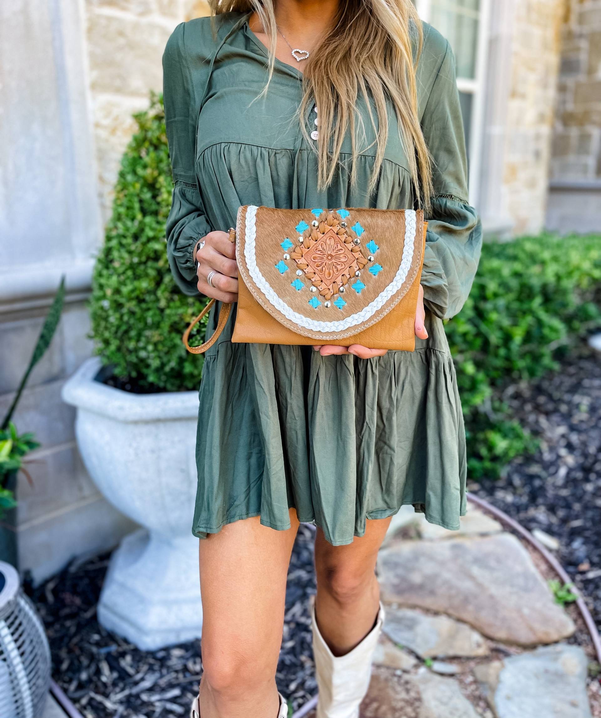 Wristlet Rindsleder | Western Punzierte Leder Wristlet Handy Smartphone Geldbörse von bohoranchshop