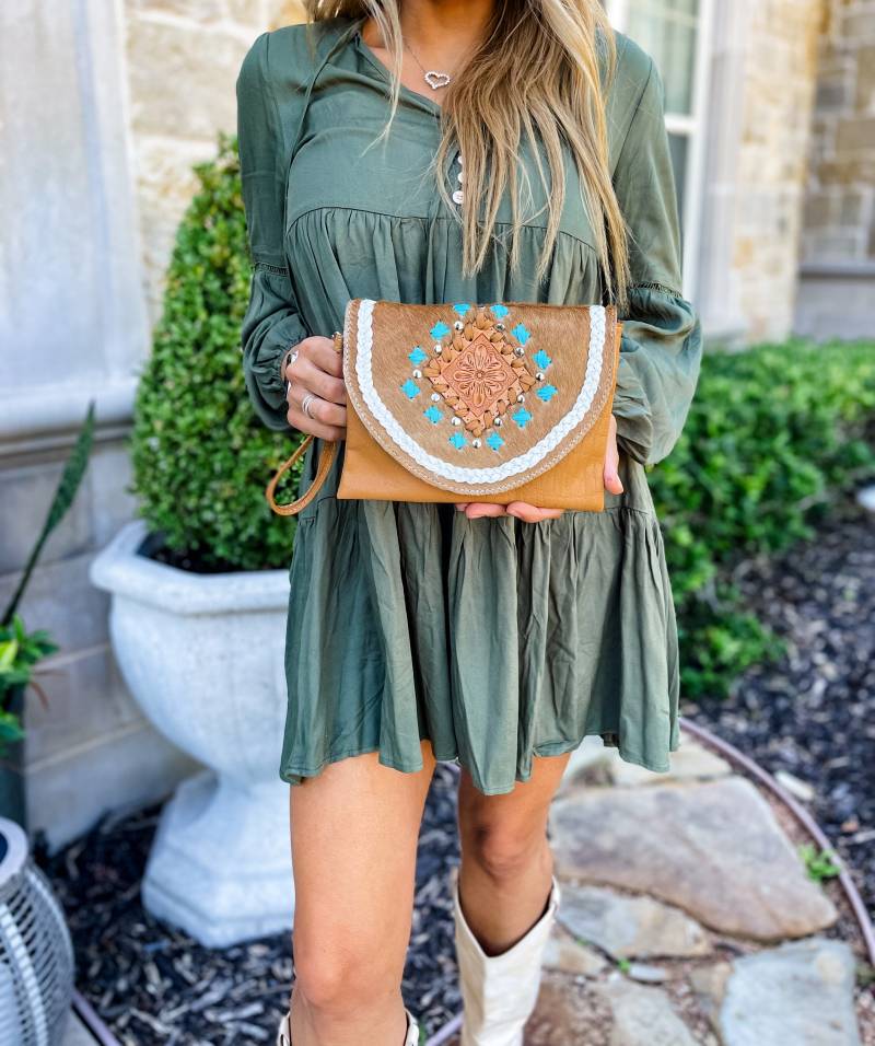 Wristlet Rindsleder | Western Punzierte Leder Wristlet Handy Smartphone Geldbörse von bohoranchshop